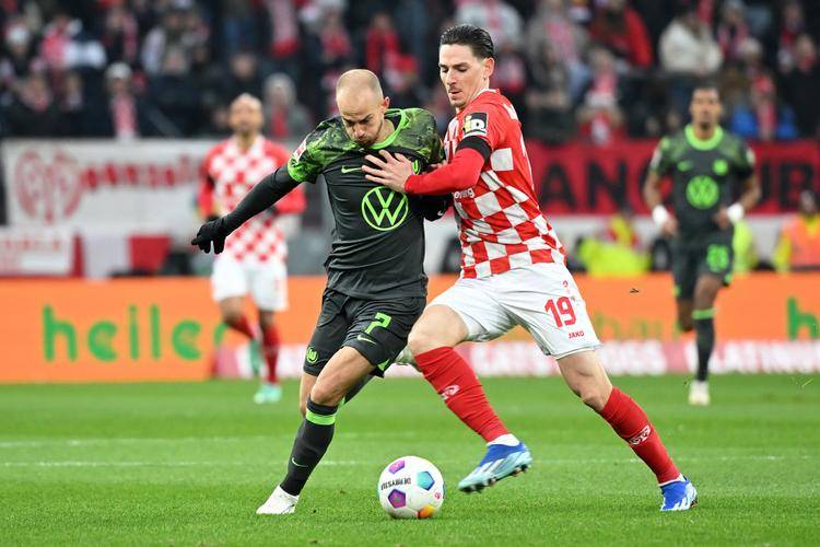 开云体育登录-沃尔夫斯堡客场淘汰对手，抢走积分树枝的简单介绍