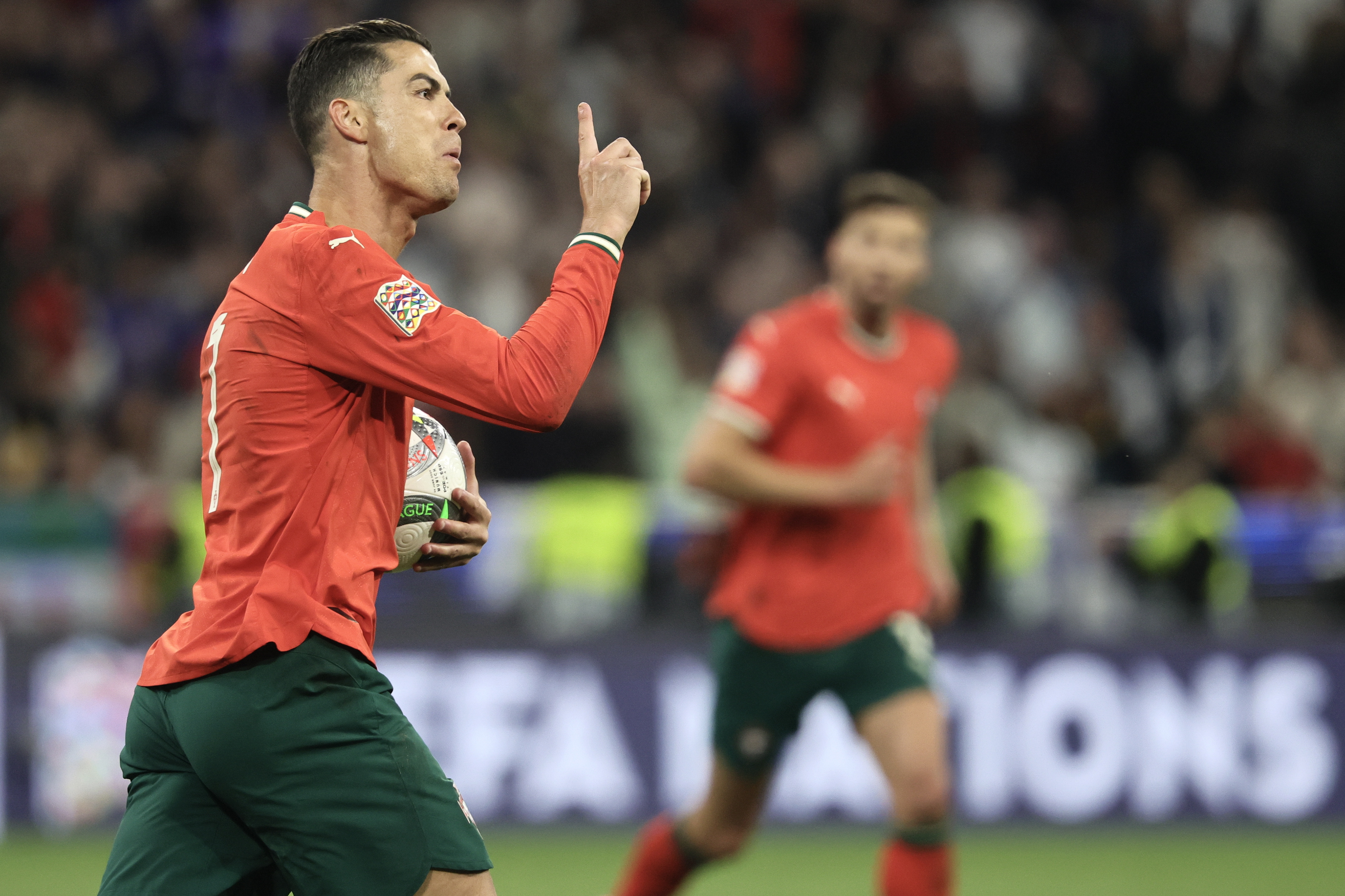 欧洲杯：比利时队力克葡萄牙，顺利晋级