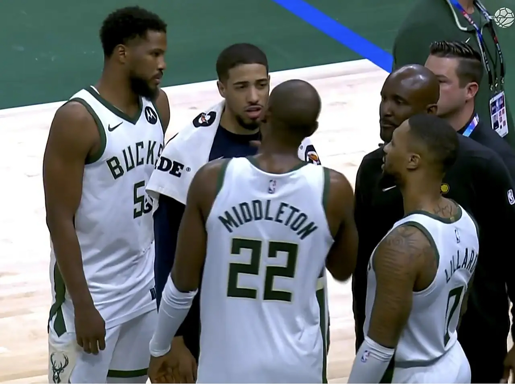 雄鹿客场击败步行者，字母哥独得40分