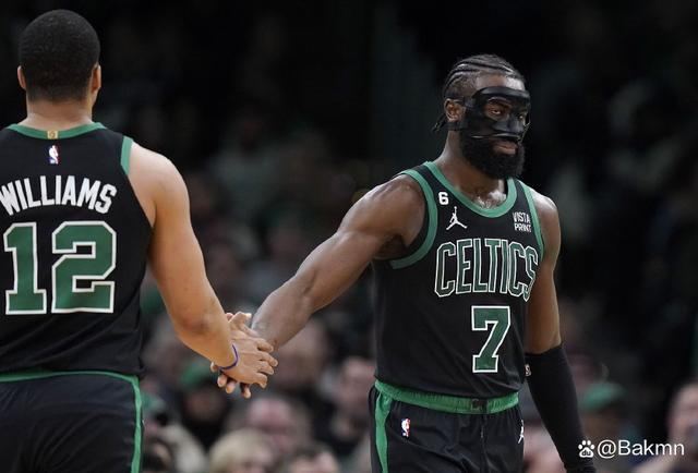 雄鹿主场大胜凯尔特人,晋级东部半决赛 雄鹿主场大胜凯尔特人,晋级东部半决赛