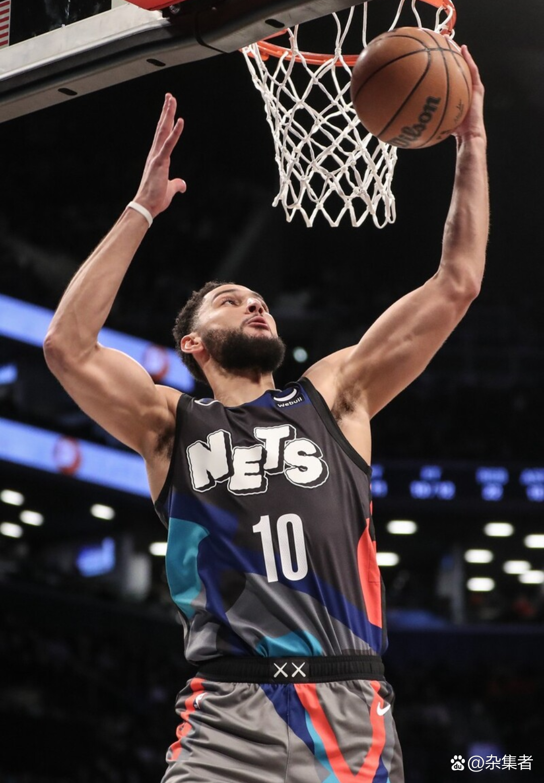 爵士主场大胜篮网，全队发挥出色