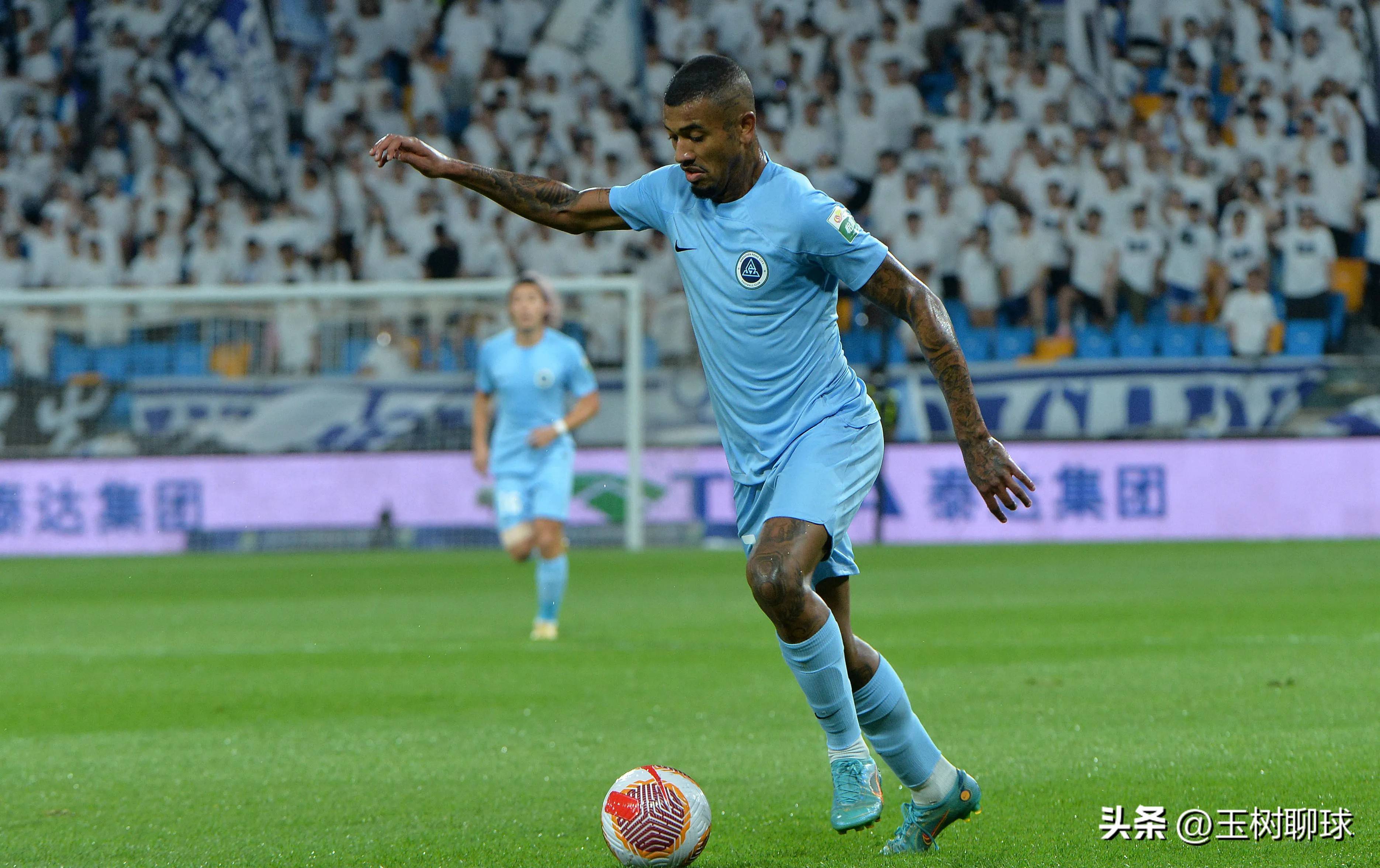 开云体育中国-重回欧冠赛场，门特尼神勇闯入四强