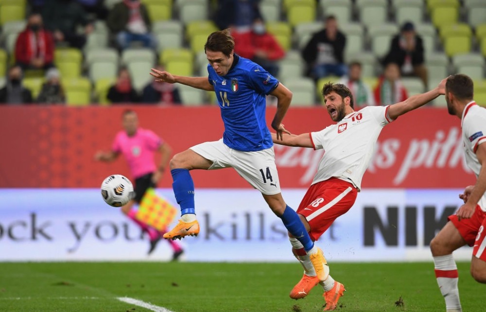 波兰队逆转英格兰队，奥恰洛夫关键制胜