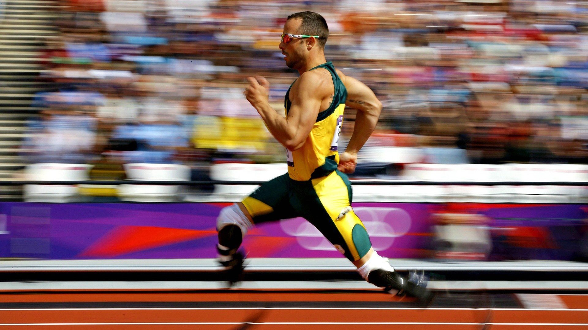 惊天逆转!里昂绝地反击,莱万一击制胜击溃阿森纳